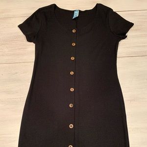 Black bodycon dress